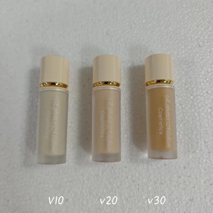 Long Lasting Liquid Concealer provides under eyes, blemish, dark circles, age spots coverage