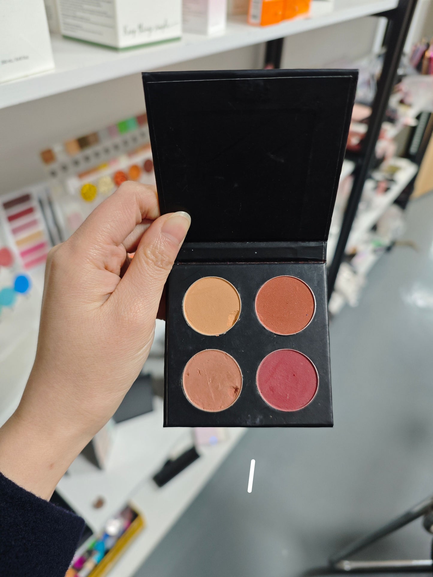 4 Color Matte/Shimmer Eyeshadow Palette