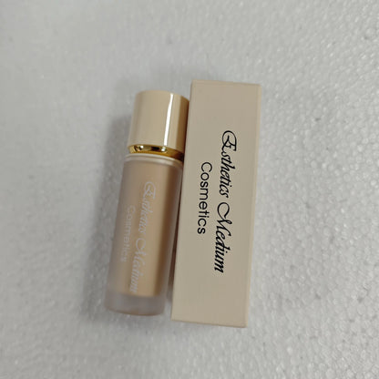Long Lasting Liquid Concealer provides under eyes, blemish, dark circles, age spots coverage