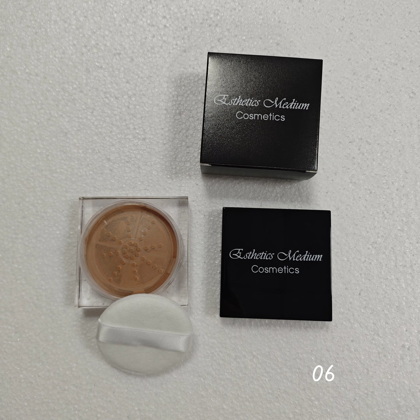 Matte Loose Setting Powder Light Tan