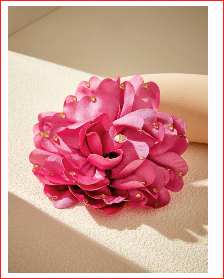 Fashionable Fabric Flower Brooch
