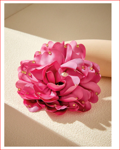 Fashionable Fabric Flower Brooch